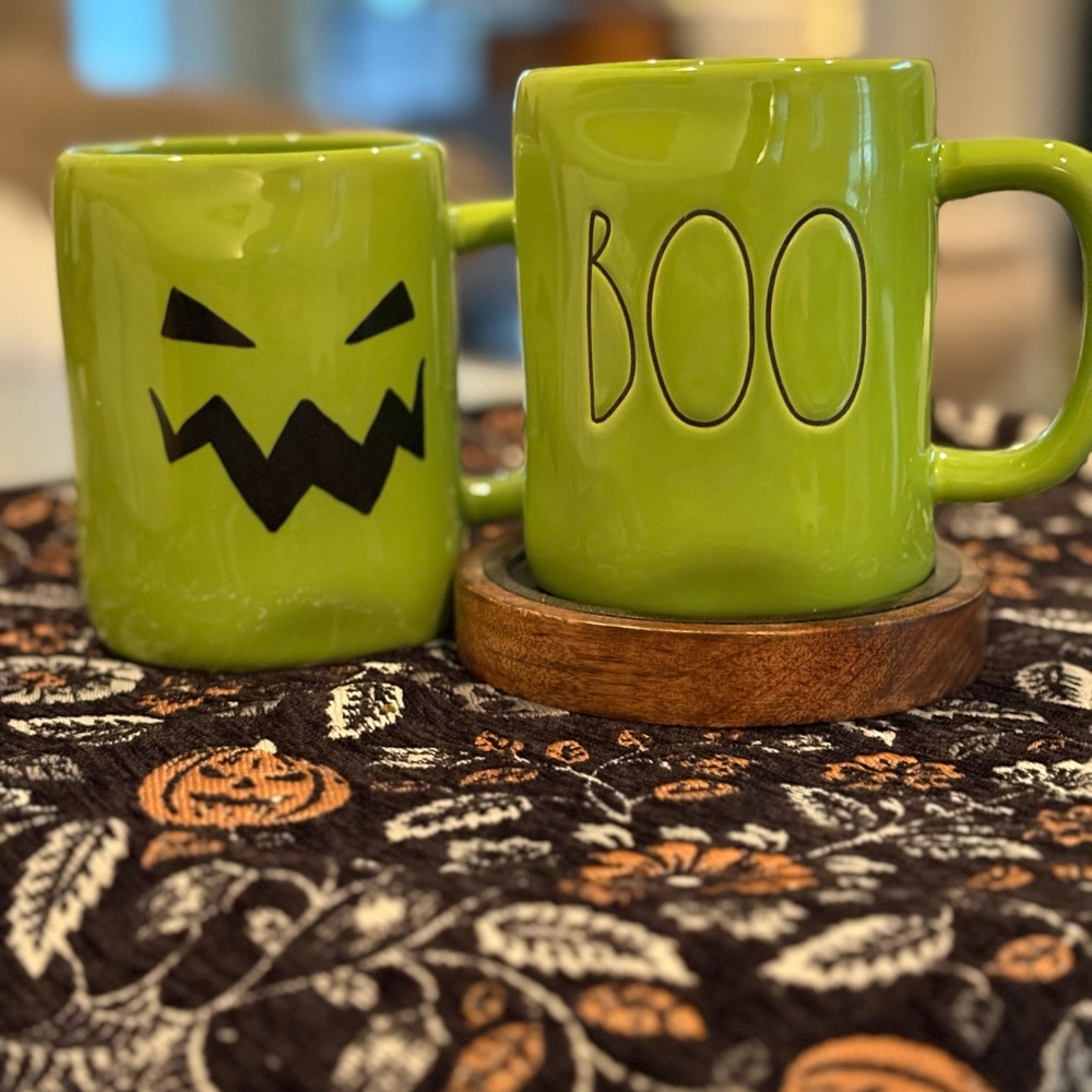 Rae Dunn Green BOO Halloween Mug Set 👻
